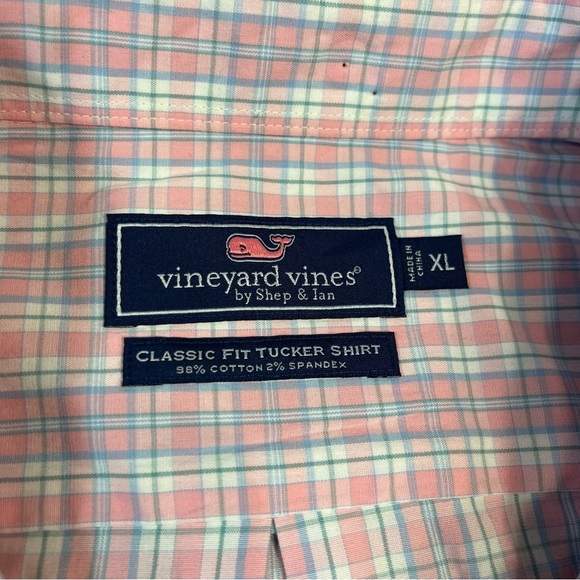 Vineyard Vines Classic Fit Tucker Shirt size XL pink blue plaid button down - Picture 3 of 7